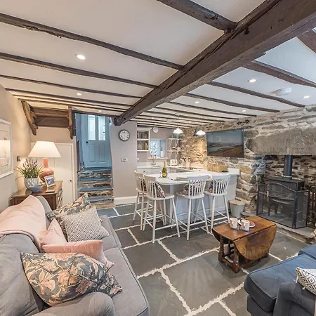 Old Toffee Shop 安布尔塞德